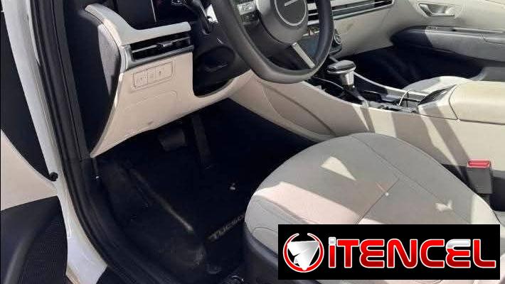 Hyundai Tucson 2025,con mil milla