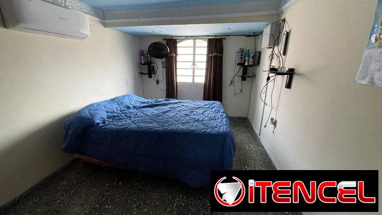 Se vende casa de 3 pisos en calzada luyanohecha completa nueva 58275096 ajustable con dinero en mano con cosas  o vacía
