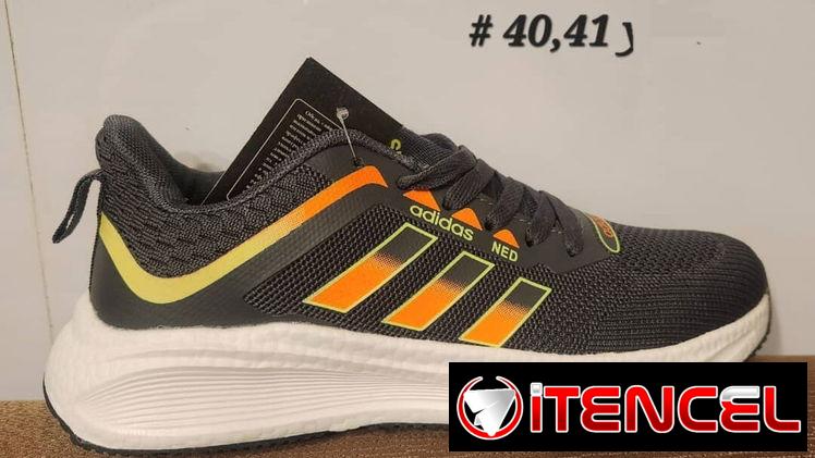 Tenis triple A