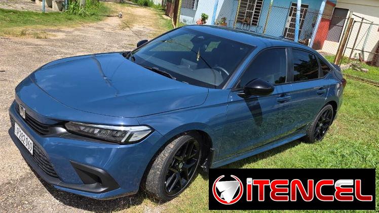 vendo  o recojo menor honda civic 2025 solo 8500km caminados carro nuevo