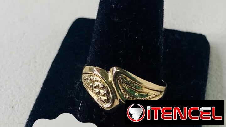 ✨ La elegancia se lleva puesta 💎  Cada anillo cuenta una historia, refleja tu personalidad y destaca tu estilo único