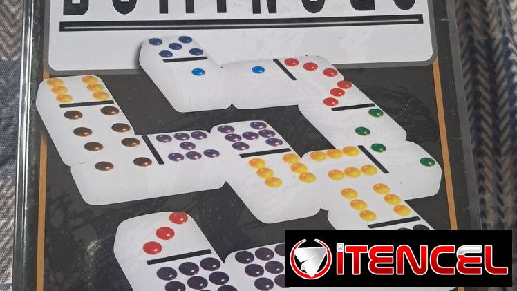 Juegos de domino 55 piezas hasta el 9 de colores