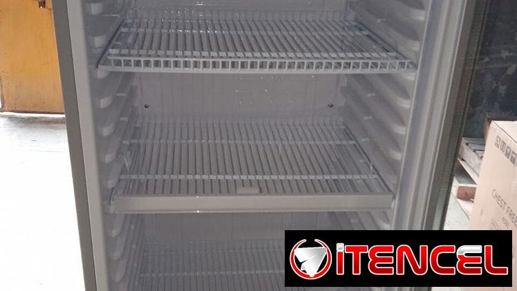 Exhibidor vertical Milexus 13 pies