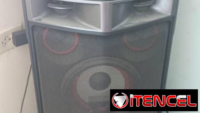 Equipo de musica LG Xboom.