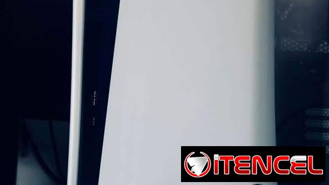 VENDO CONSOLA DE NUEVA GENERACIÓN PS5 PIRATEADO LLENO DE JUEGOS BUENOS CON DOS MANDOS LLAMA O ESCRIBE