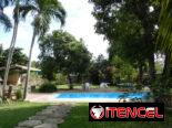 Pasadia en la Habana con piscina.Pasadía en Boyeros. Capacidad máxima para 20 personas. Se oferta almuerzo🦋