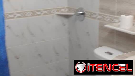 RENTA DE 3 dormitorios en hostal en Santa Marta, Varadero. 58858577