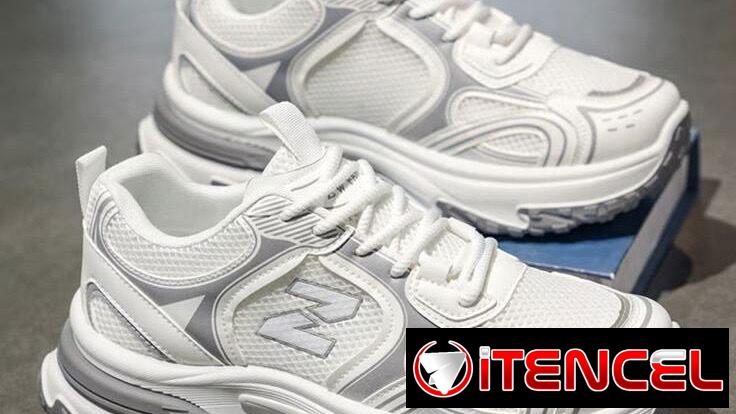 TENIS NUEVOS BLANCOS #42
