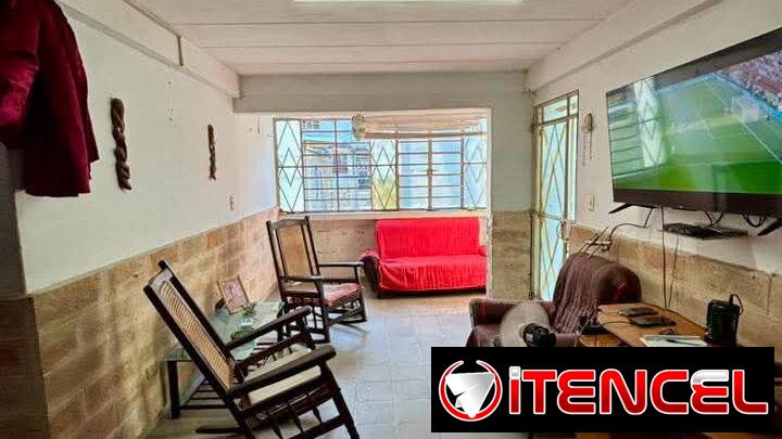 OPORTUNIDAD EN EL SEVILLANO. APARTAMENTO EN BAJOS, PUERTA DE CALLE Y CERCA DEL MÓNACO !!!