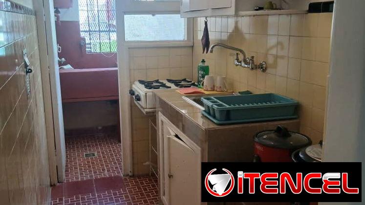 Apartamento de 2 habitaciones en planta baja, El Vedado