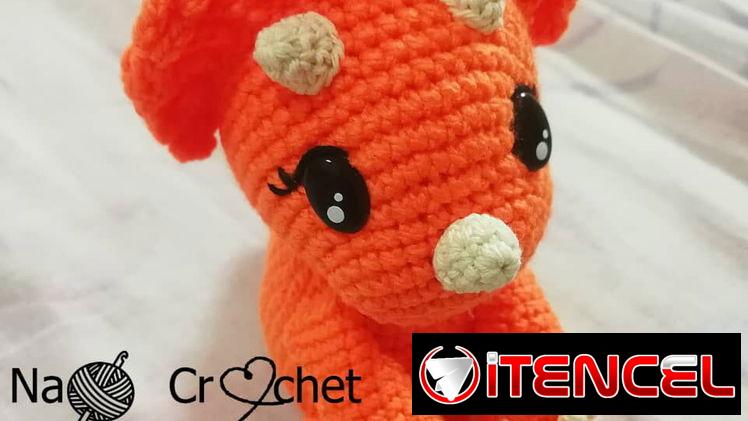 Cera triceratop amigurumi a crochet. Escribe por DM vía WhatsApp al 58473244 para ver disponibilidades y otras ofertase