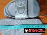 Chancletas y sandalias para niñas