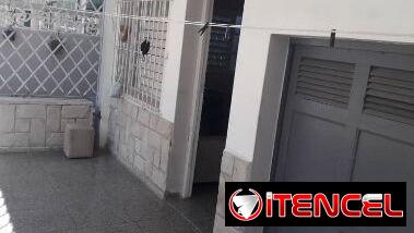Se vende casa capitalista independiente en Santo Suárez