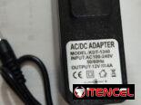 Cargador de 12V 4A para diversos dispositivos.