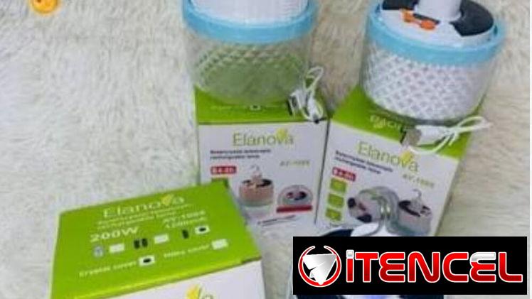 Lámpara recargable,carga por USB y panel solar que trae instalado.Marianao.Cerca del Hospital Militar.55700529