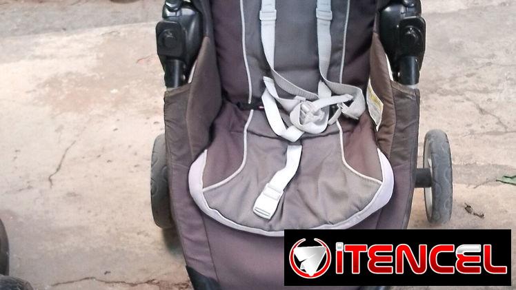 Coche de uso de bebe