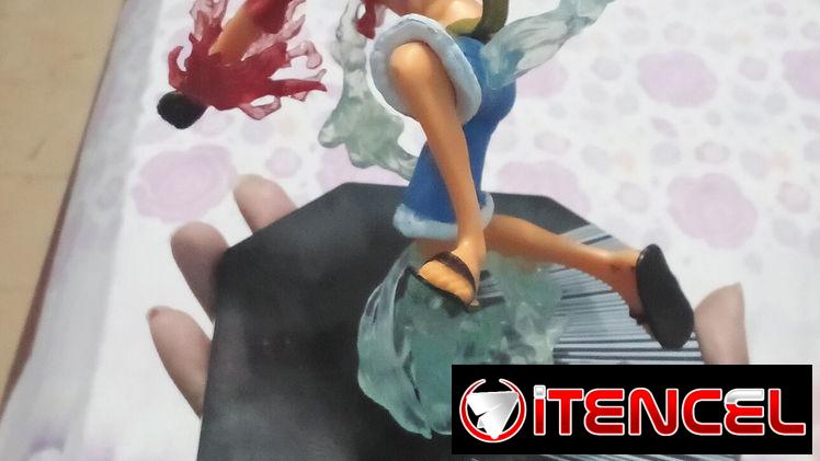 Figura de colección de luffy