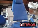 . Sillón con unidad dental , silla giratoria y compresor.