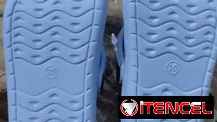 Zapatos para niños NUEVOS