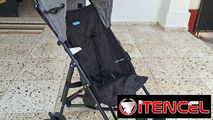 Vendo coche de baston para bebe, es de uso pero esta en buen estado