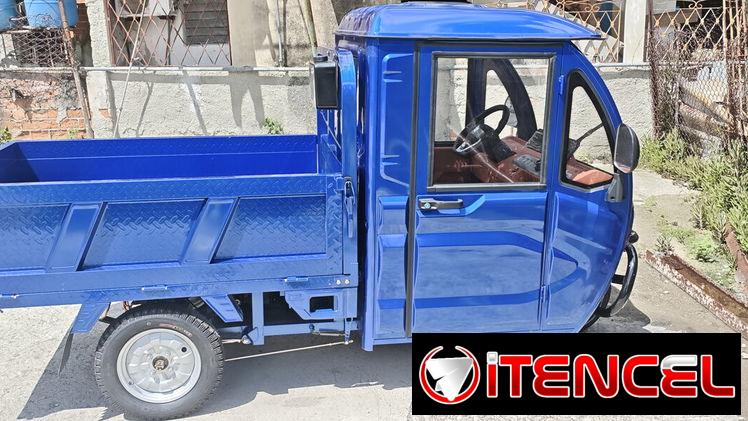Triciclo con cabina cerrada nuevo