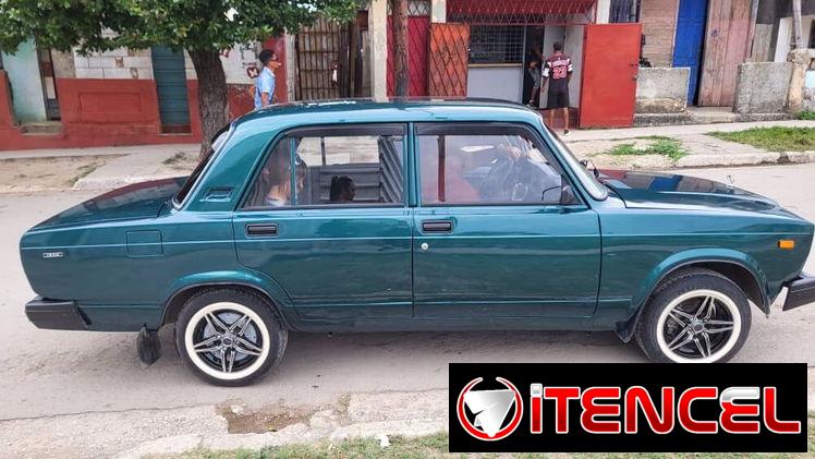 Se vende LADA