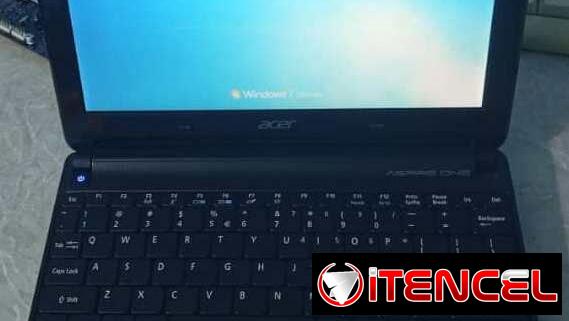 MINI LAPTOP ACER, CON ATOM A 1.60, 4GB DE RAM Y 320 DE DISCO DURO, AL 52843801