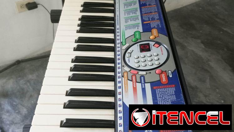 🚨🚨🚨Ganga Se vende teclado Yamaha