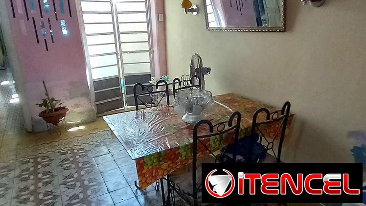 CASA COLONIAL EN VENTA