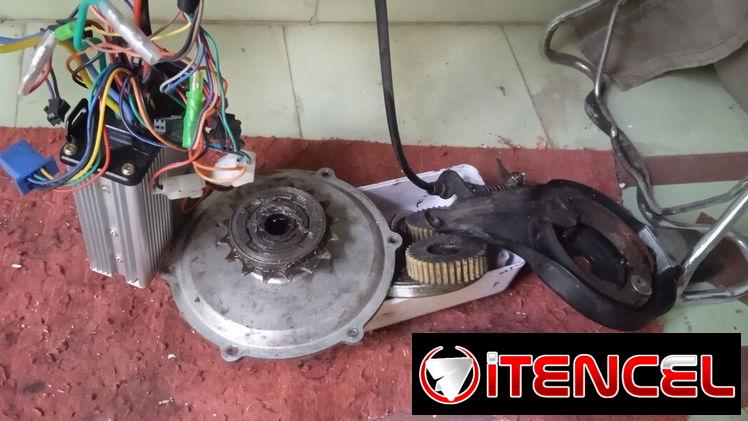 PARA LOS MECANICOS Y LOS QUE QUIEREN ARMARSE DE UNA BICI ELECTRICA VENDO UNA DE USO QUE TIENE EL MOTOR QUEMADO
