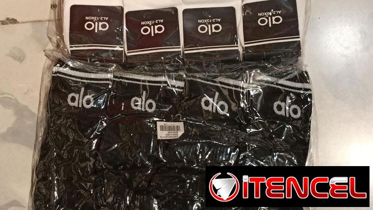 medias marca  alo negras y blancas