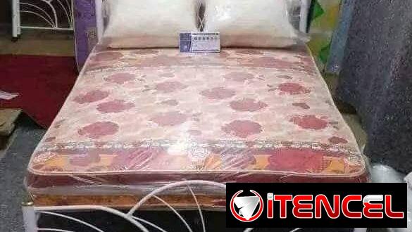 Cama camera o 3/4 con colchón de muelles. Entrega a domicilio sin costo adicional en toda la Habana.