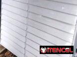 Se ofertan ventanas galvanizadas esmaltadas en blanco
