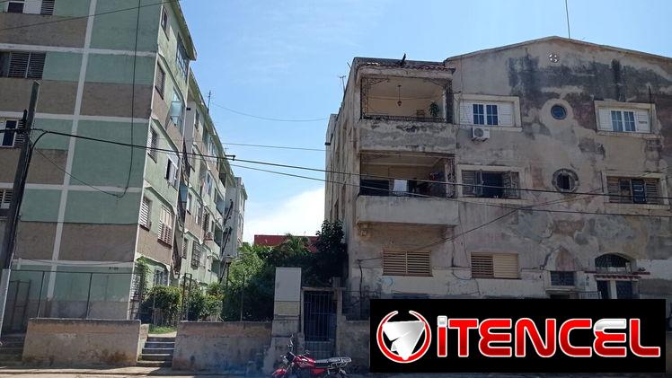 Permuto 2 propiedades x 1 CASA en las Playas del Este y doy vuelto en dependencia de la casa