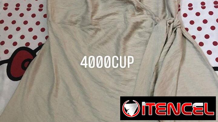 Vestidos de mujer  color  veiz  marca HM tallaXL. Shor  de mujer  azul  claro  talla M.