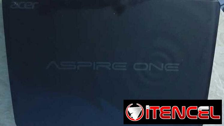 MINI LAPTOP ACER, CON ATOM A 1.60, 4GB DE RAM Y 320 DE DISCO DURO, AL 52843801