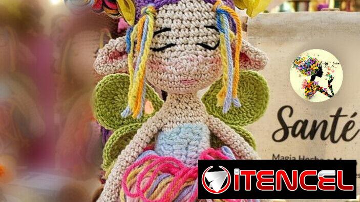 Hada amigurumi colorida🌈 hecha a crochet. Escribe vía WhatsApp al 58473244 para ver disponibilidades y otras ofertas