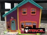 Casa de muñecas, peluches y juguetes