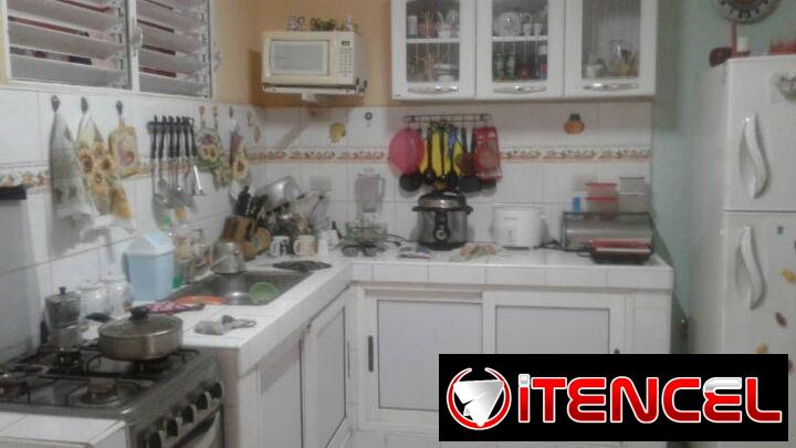Vendo casa biplanta con garaje,3/4, 2 baños