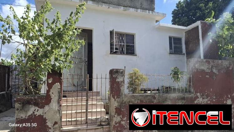 Vendo casa 🏠 1/1 la habana, llama a Alba a el número (+5353106558) papeles en regla! Permuto también