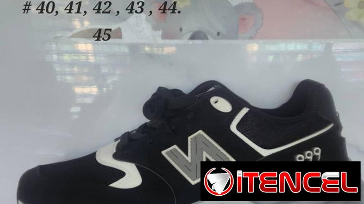 Tenis triple A
