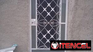 Realizamos para su seguridad puertas,portones, ventanas,techos de angulares garantizamos la calidad de nuestro servicio