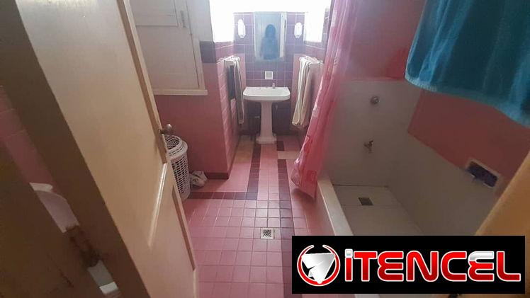 Casa independiente 4 cuartos y 3 baños Garaje Playa 90mil usd 53582376