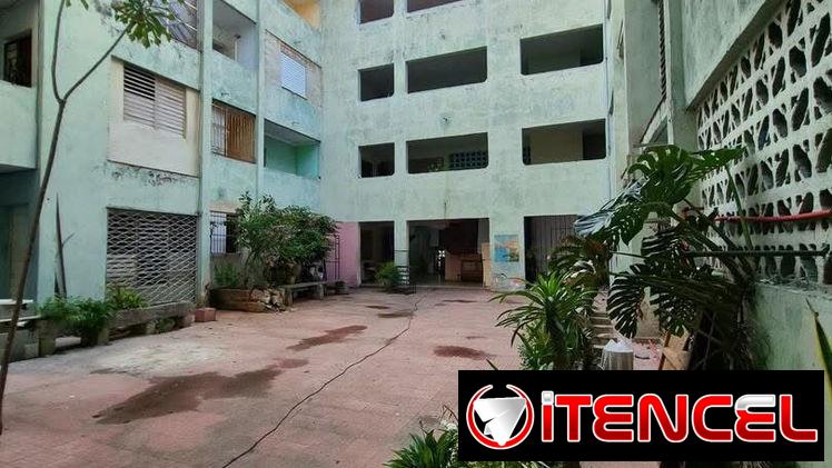 APARTAMENTO EN CENTRO HABANA CON PANELES