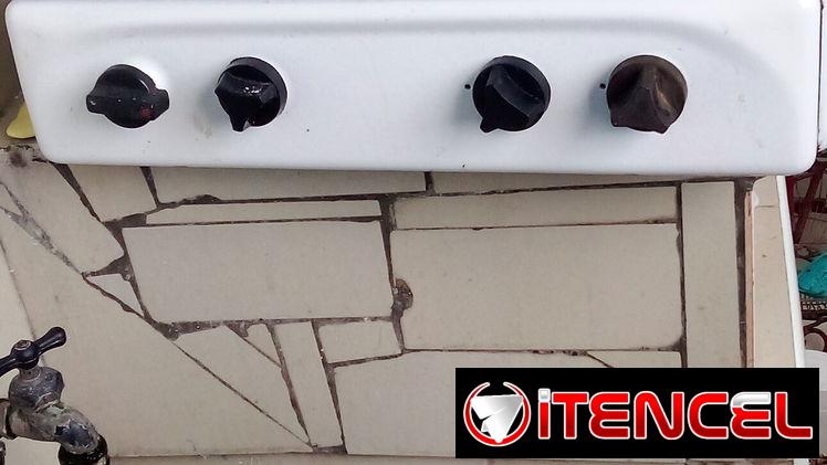 Cocina de Gas IMPUD de 4 Hornilla