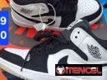 Tenis Nike de hombre y de mujer de buena calidad