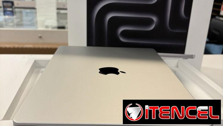 MacBook Pro M5 Pro con 24 GB de RAM y 2 TB de almacenamiento, con garantía de Apple hasta mayo de 2027.