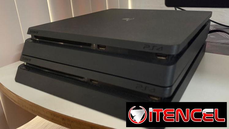 PlayStation 4 Slim pirateada