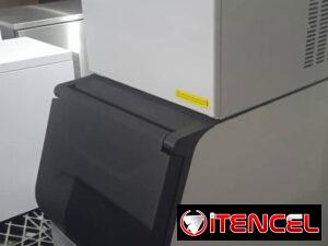 cc27131851aef1fa5b328628f6b24931edbf4899c09c90130242f5f551637ca4
