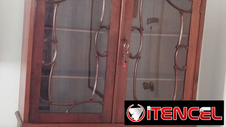 Vendo secreter en 340 usd